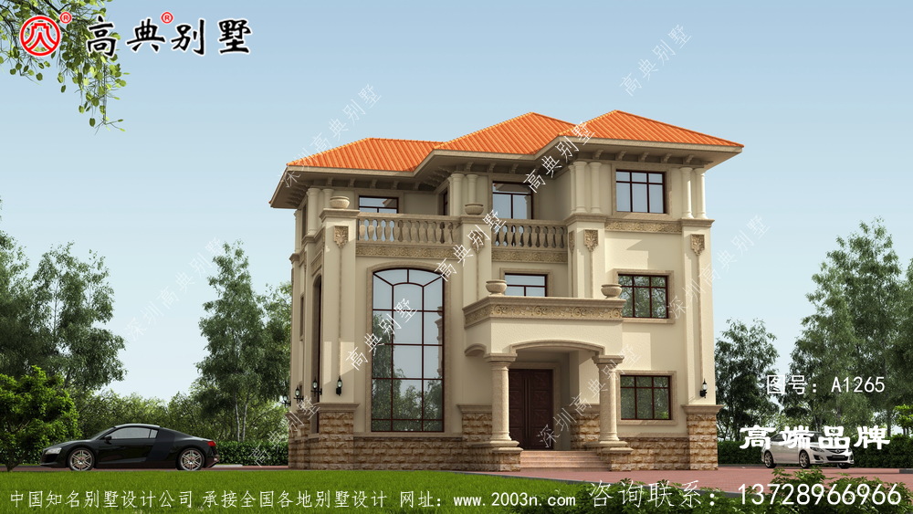 厨房旁边有储藏室和餐厅设计，热菜上桌不非常方便