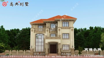 厨房旁边有储藏室和餐厅设计，热